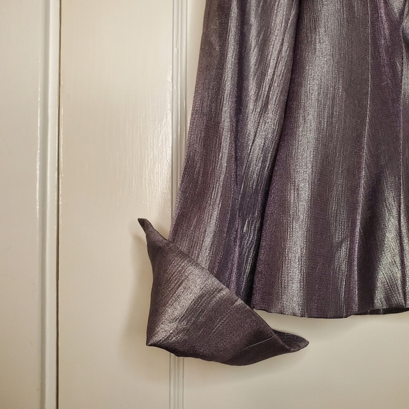 Victor Costa Ruffle Blazer – Size 6 – Silver - Picture 4 of 6